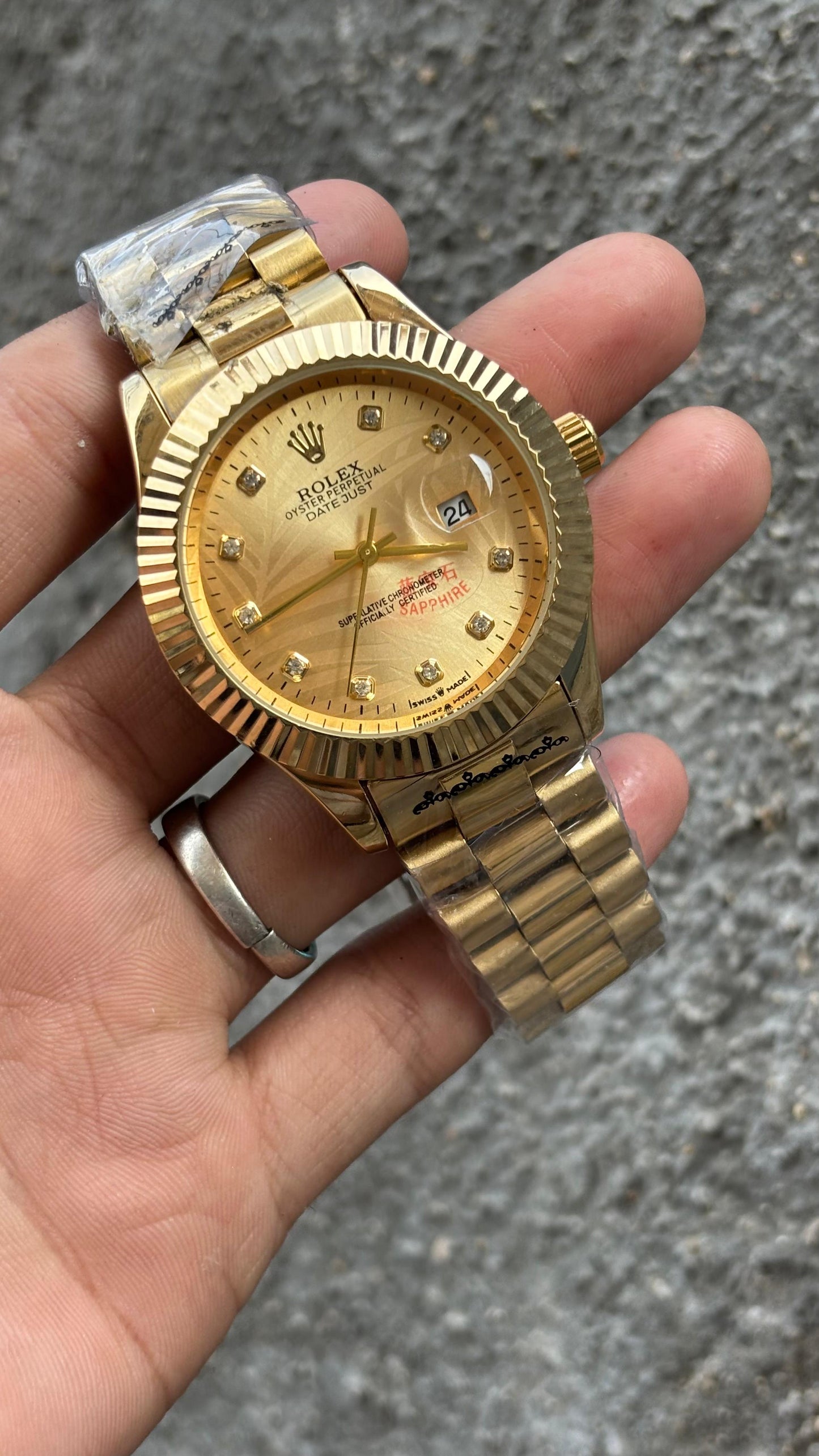 Rol-ex Datejust Gold Dial Analog Men's Watch